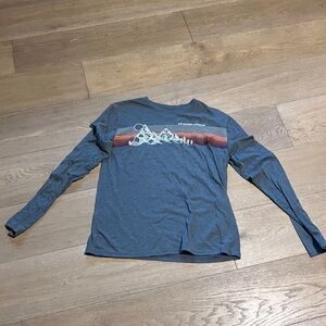 Under Armour Men's Long-Sleeve Mountain Graphic Tee - Blue with Red Accent